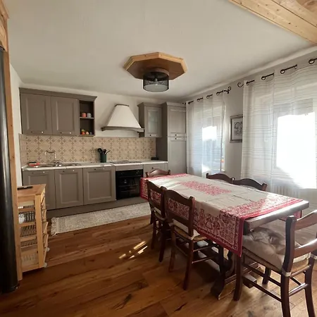 Apartment Mansarda Al *