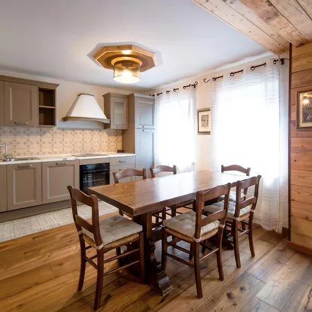 Mansarda Al Apartment