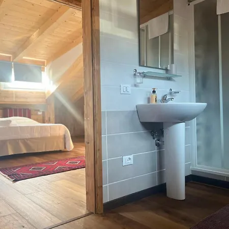 Apartment Mansarda Al *